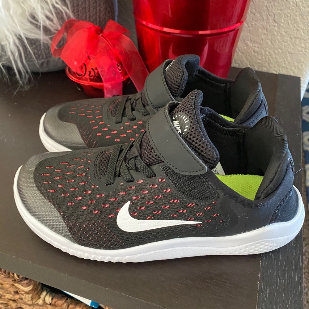 Kids Nike Free runs